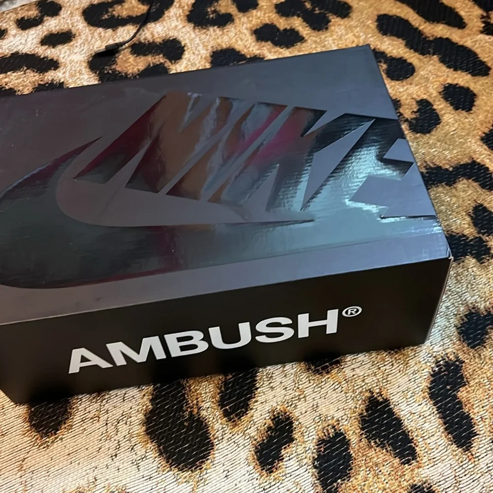 Nike x AMBUSH Nike Dunk Hi Flash Lime with Box